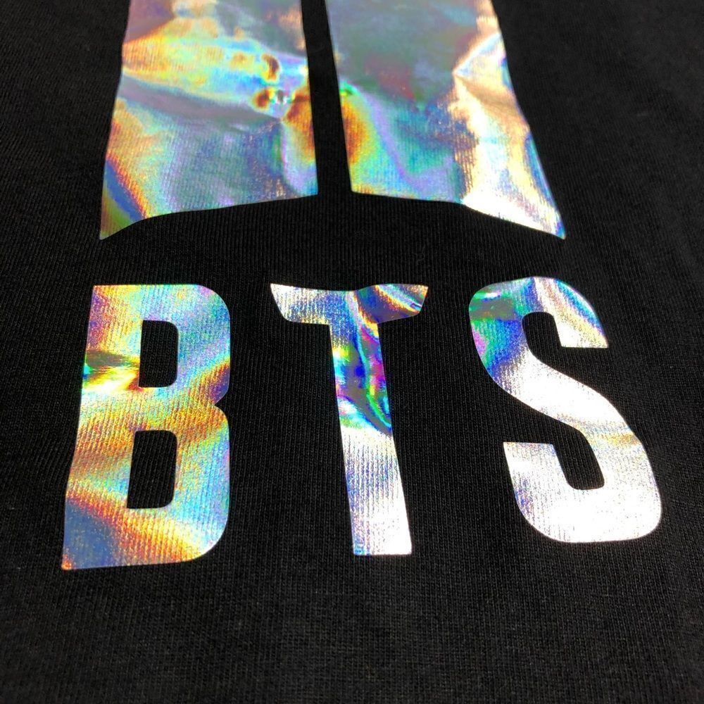 MNS BTS Tee Large Unisex Black iridescent logo